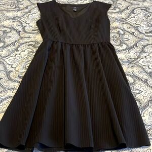 Gap classic black dress fully lined